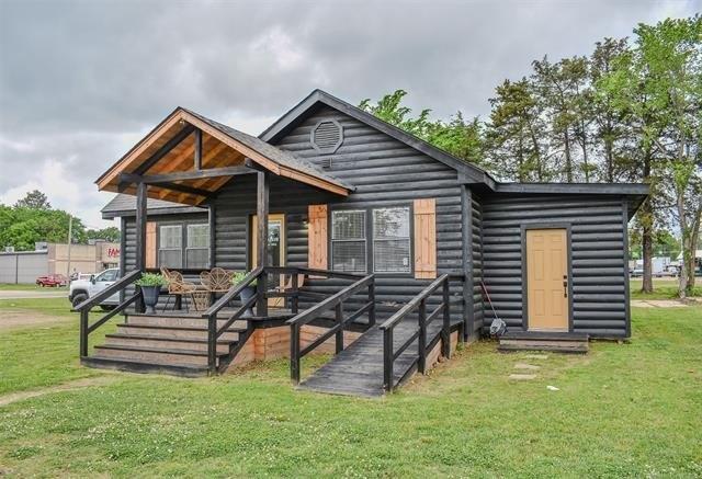 Property Image for 208 SW 3rd Street