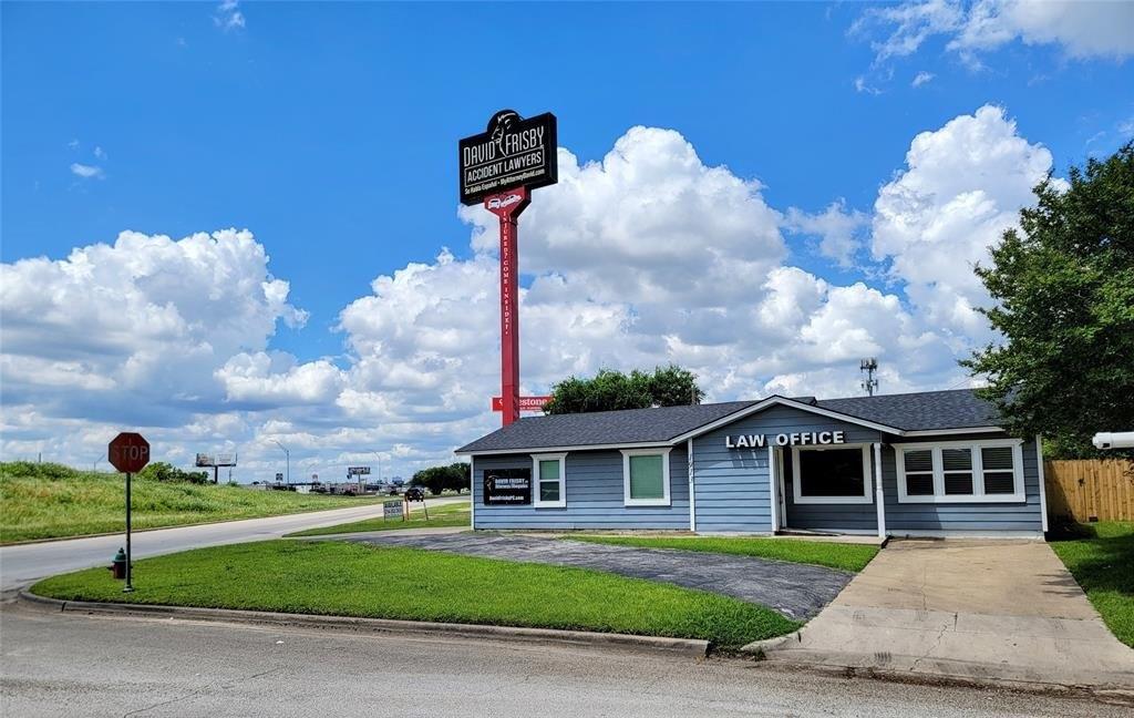 Property Image for 1913 Hemlock Drive