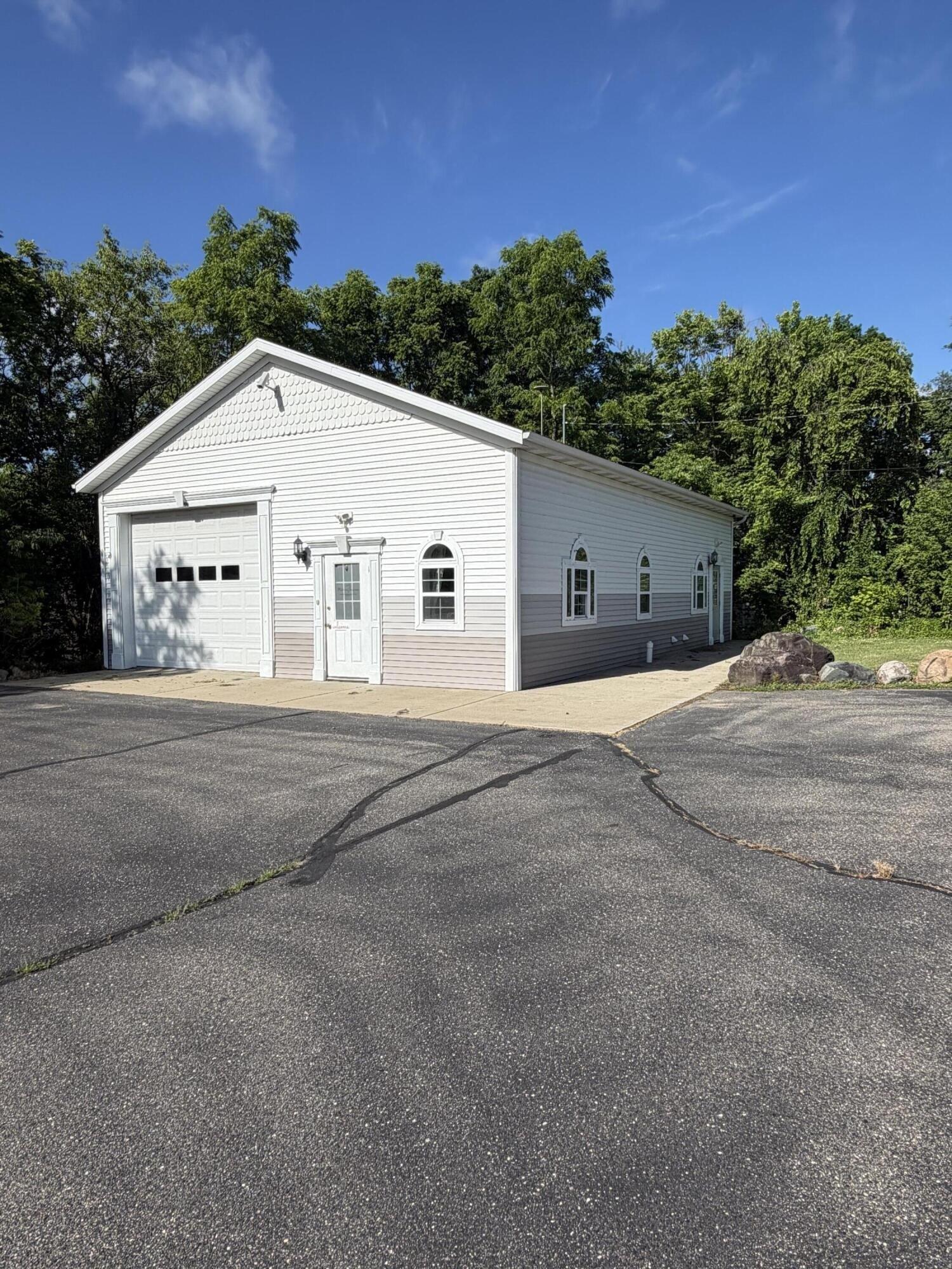 Property Image for 5100 E Michigan Avenue