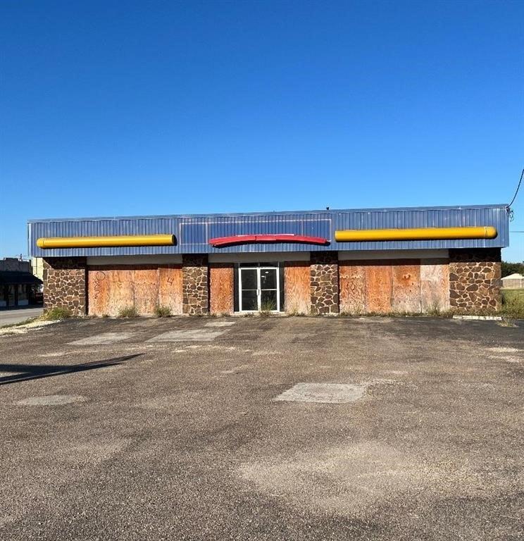 Property Image for 1 E San Patricio Avenue