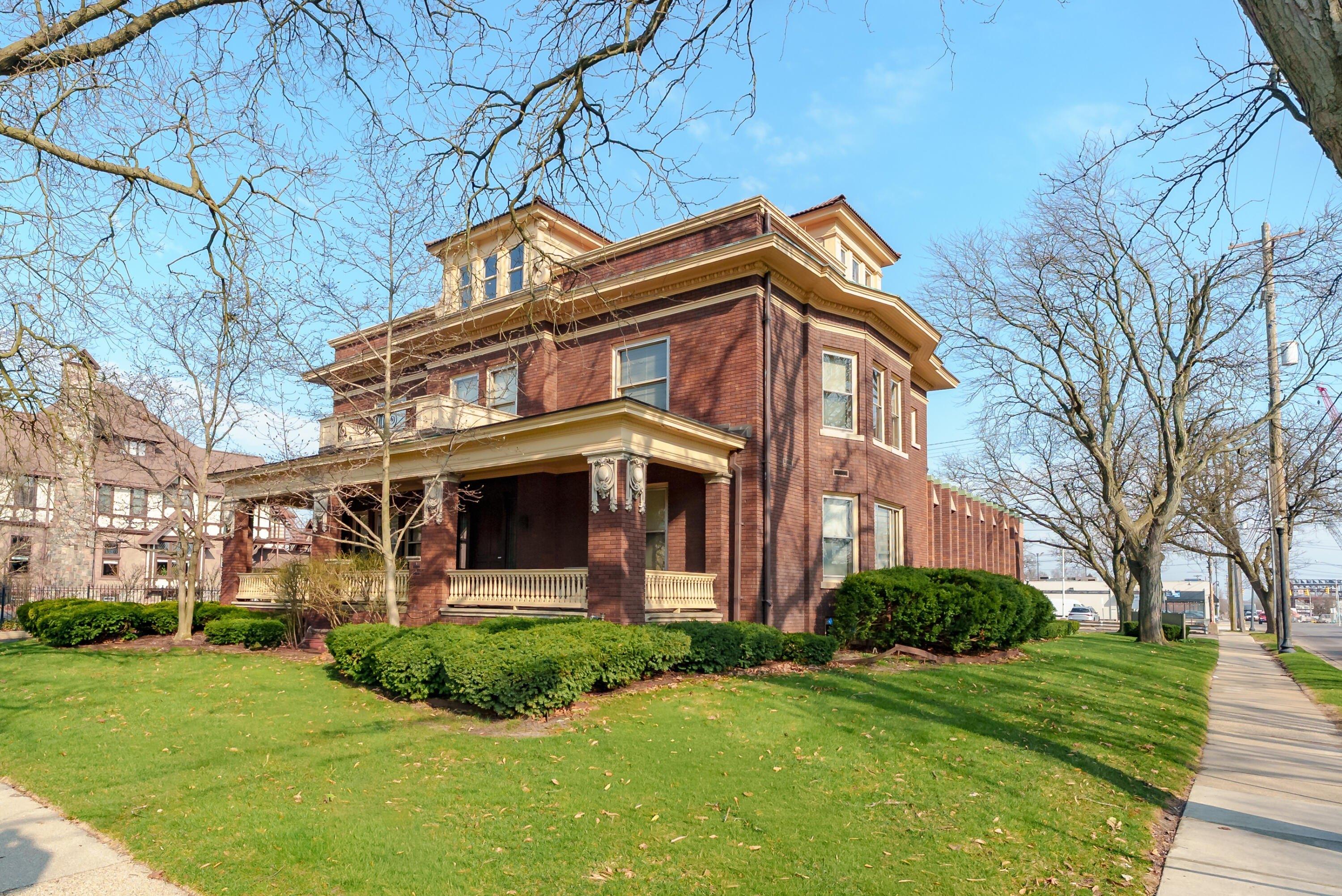 Property Image for 222 S Westnedge Avenue