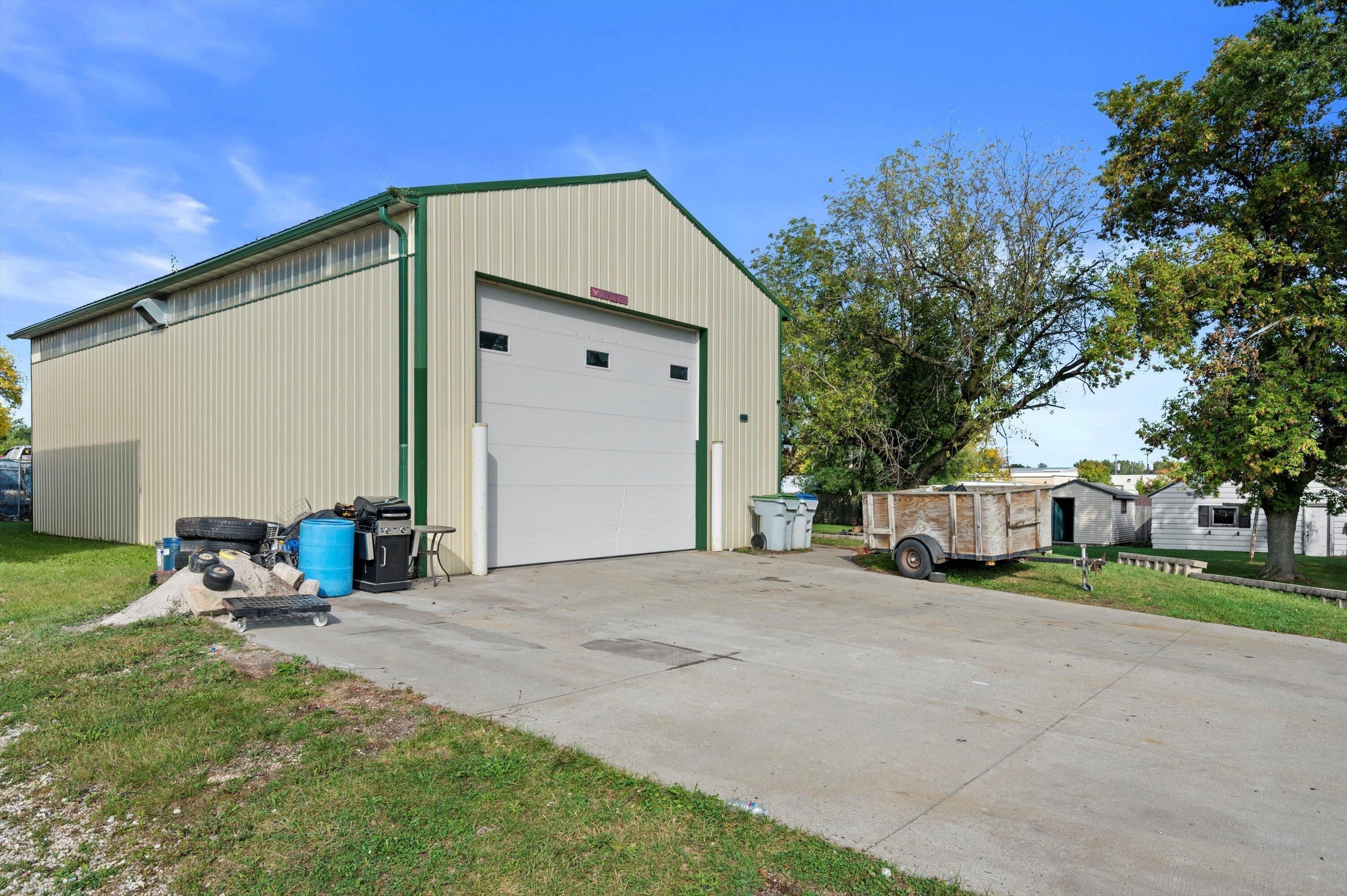 Property Image for 8730 W Kaul Ave