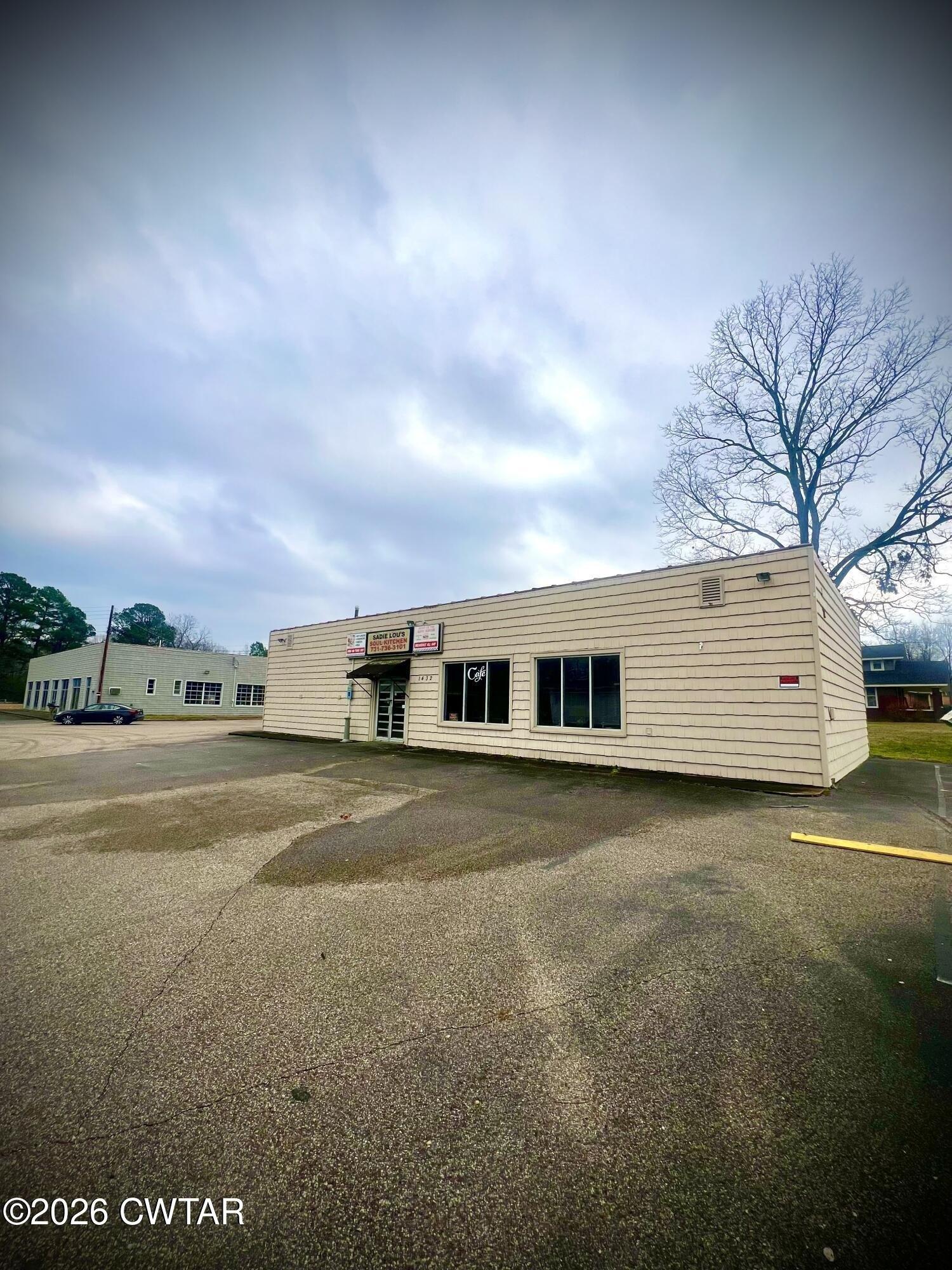 Property Image for 1432 Riverside Drive