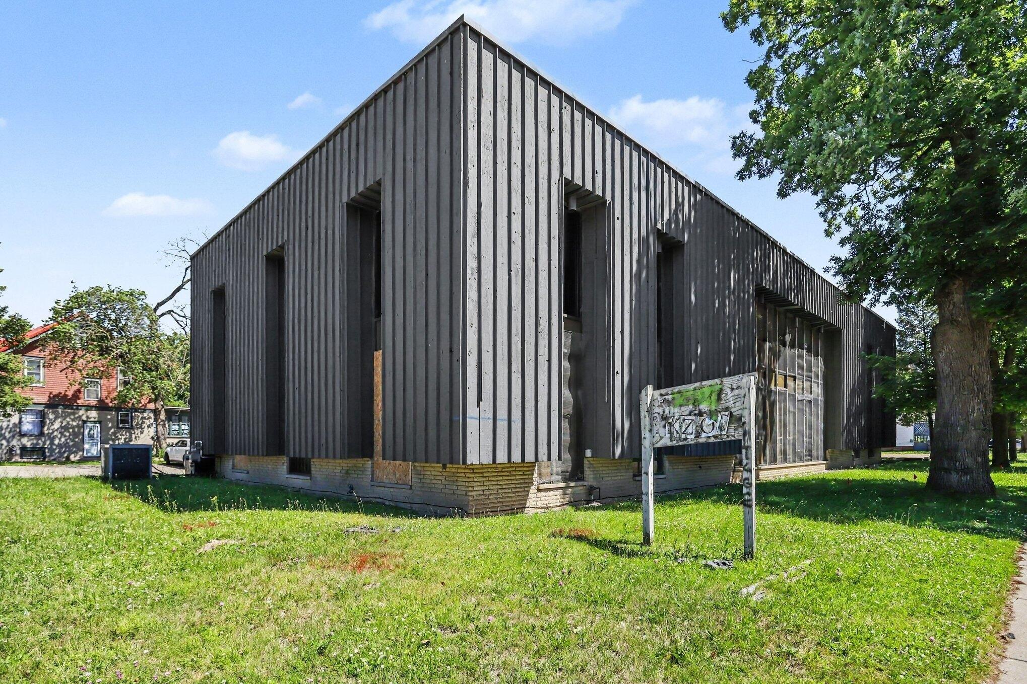 Property Image for 1511 Portage Street