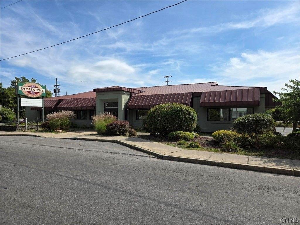 Property Image for 1370 Burnet Ave, Syracuse, NY 13206