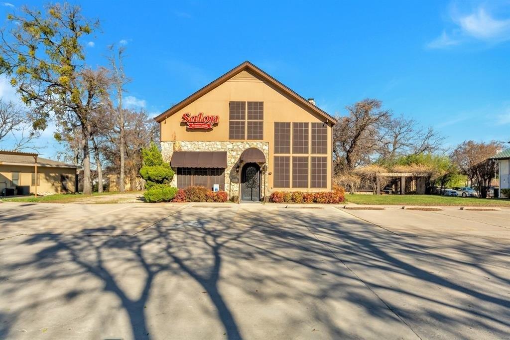 Property Image for 6712 Azle Avenue