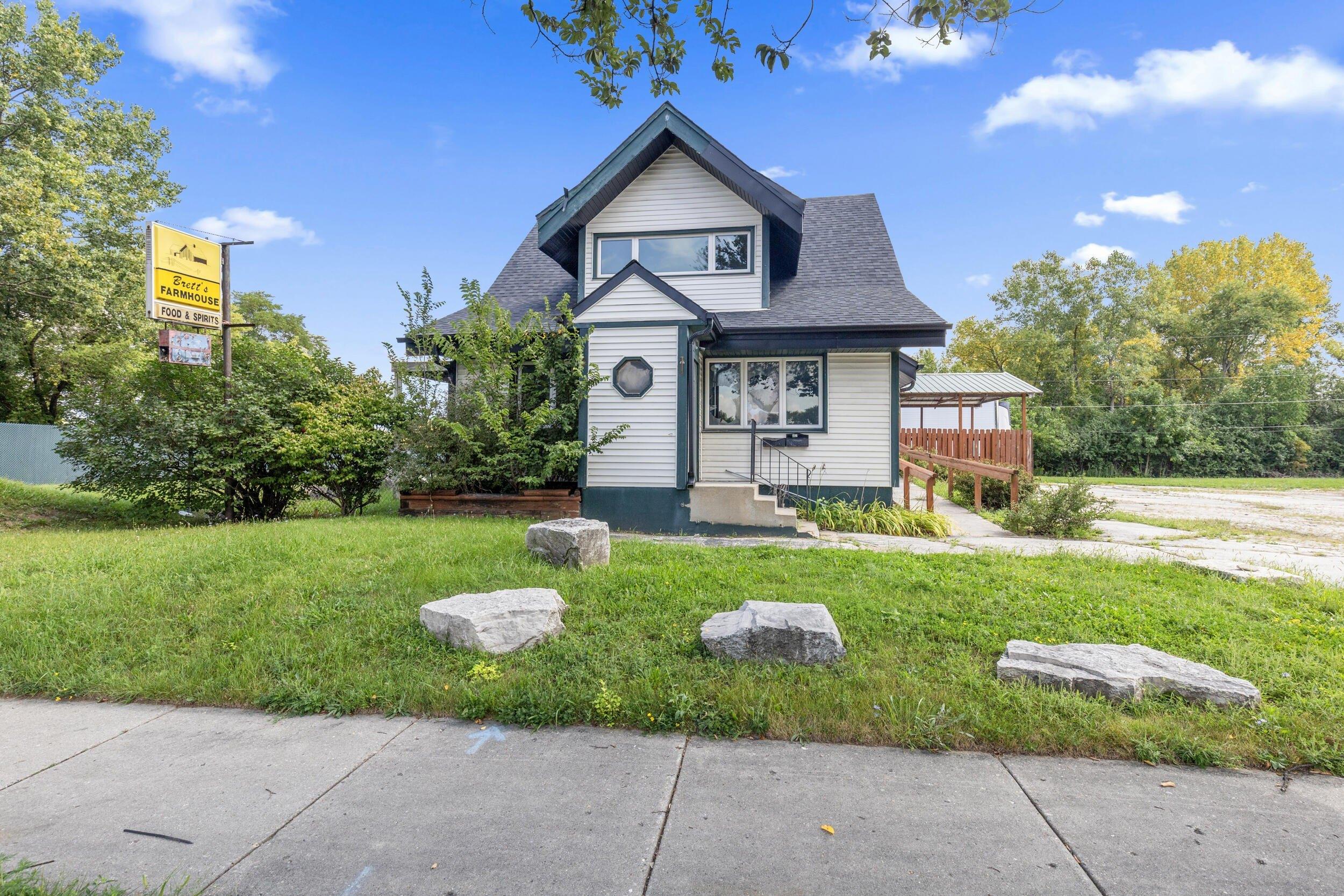 Property Image for 7424 N 60th St