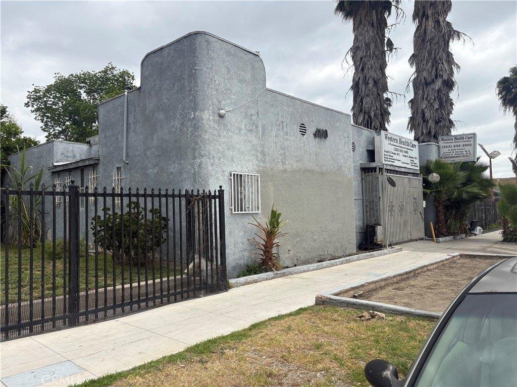 Property Image for 4760 S Figueroa