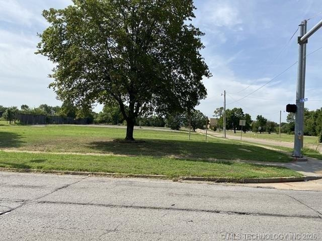 Property Image for 1610 E Apache Street North