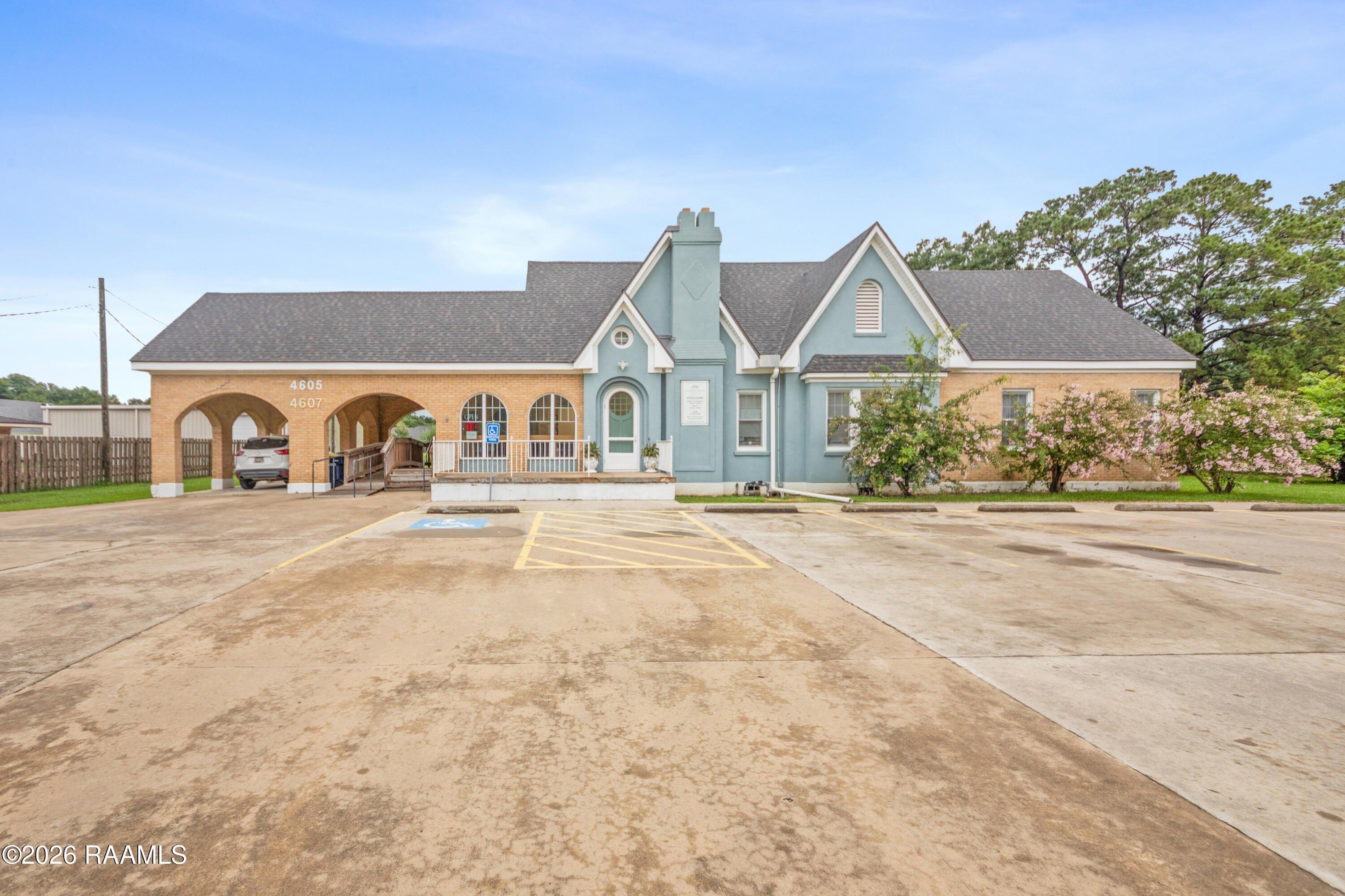 Property Image for 4605 N University Avenue