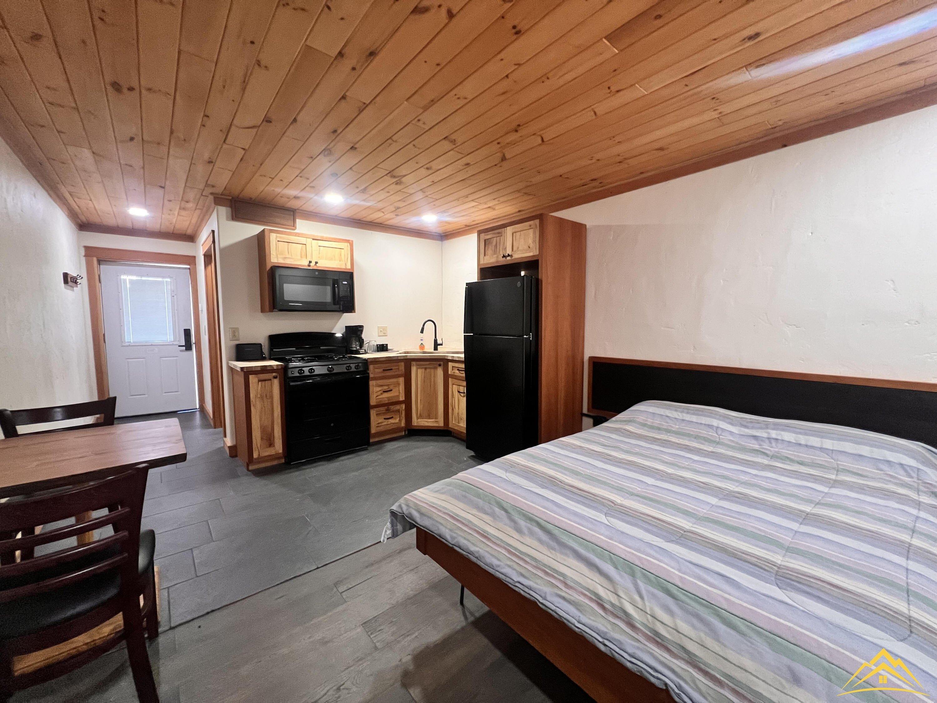 7 Springfield Road, Upper Jay, NY 12987 - MLS# 206998 | C21