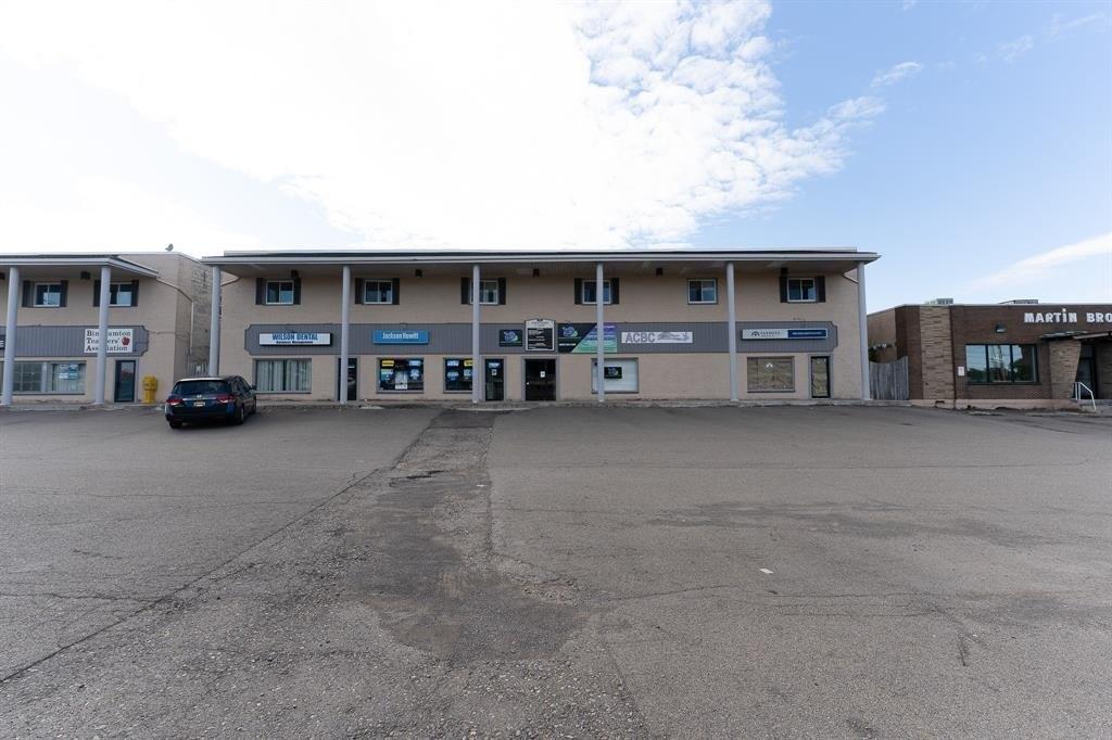 Property Image for 30 W State Street