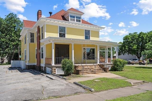 Property Image for 822 S Johnstone Avenue