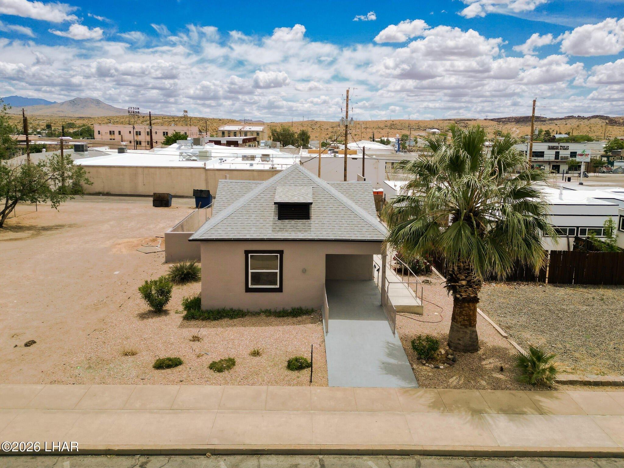 Property Image for 310 E Oak St