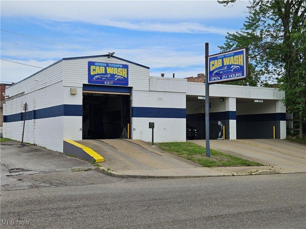 Property Image for 121 W 3rd Street