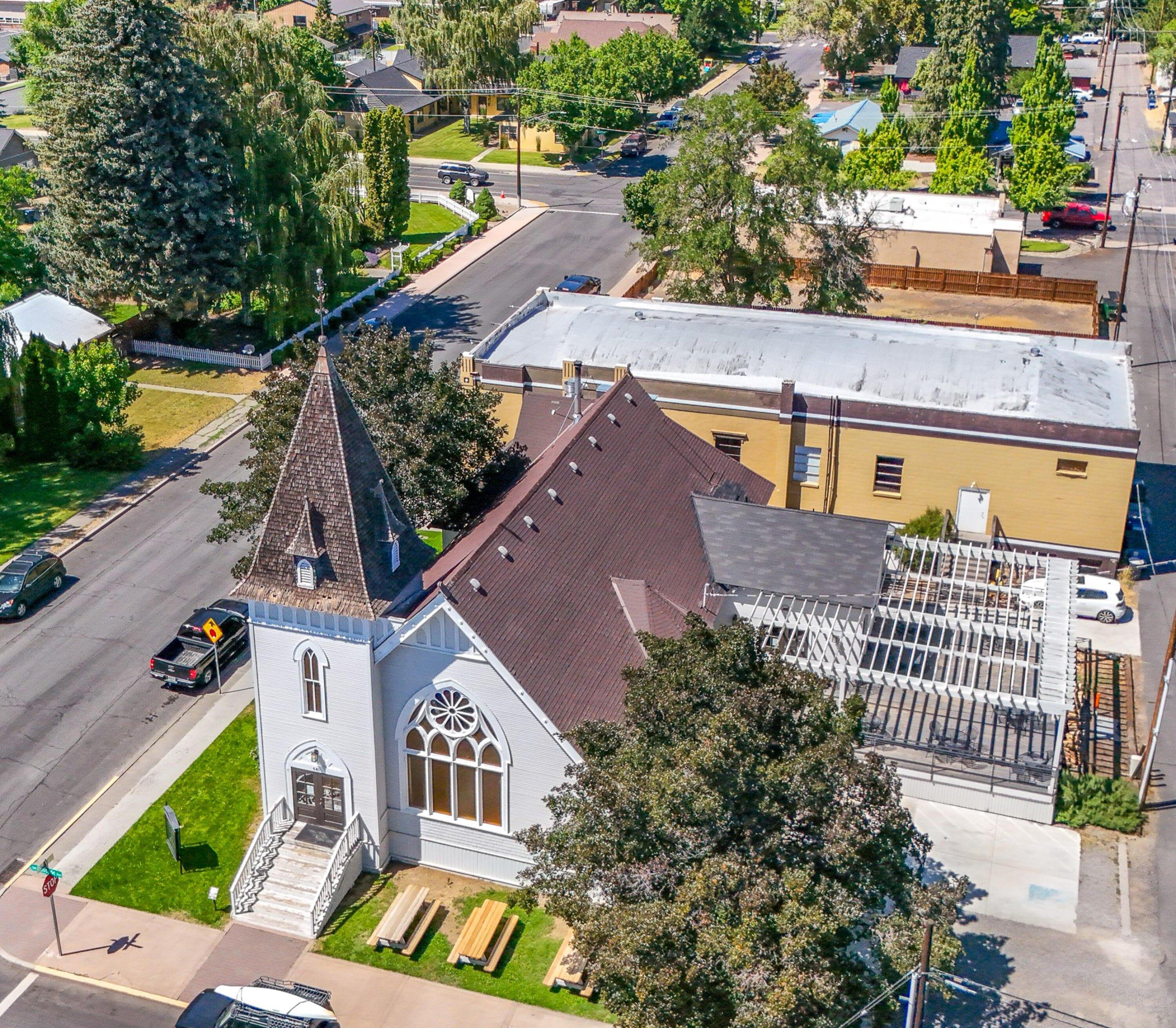 Property Image for 641 SW Cascade Avenue