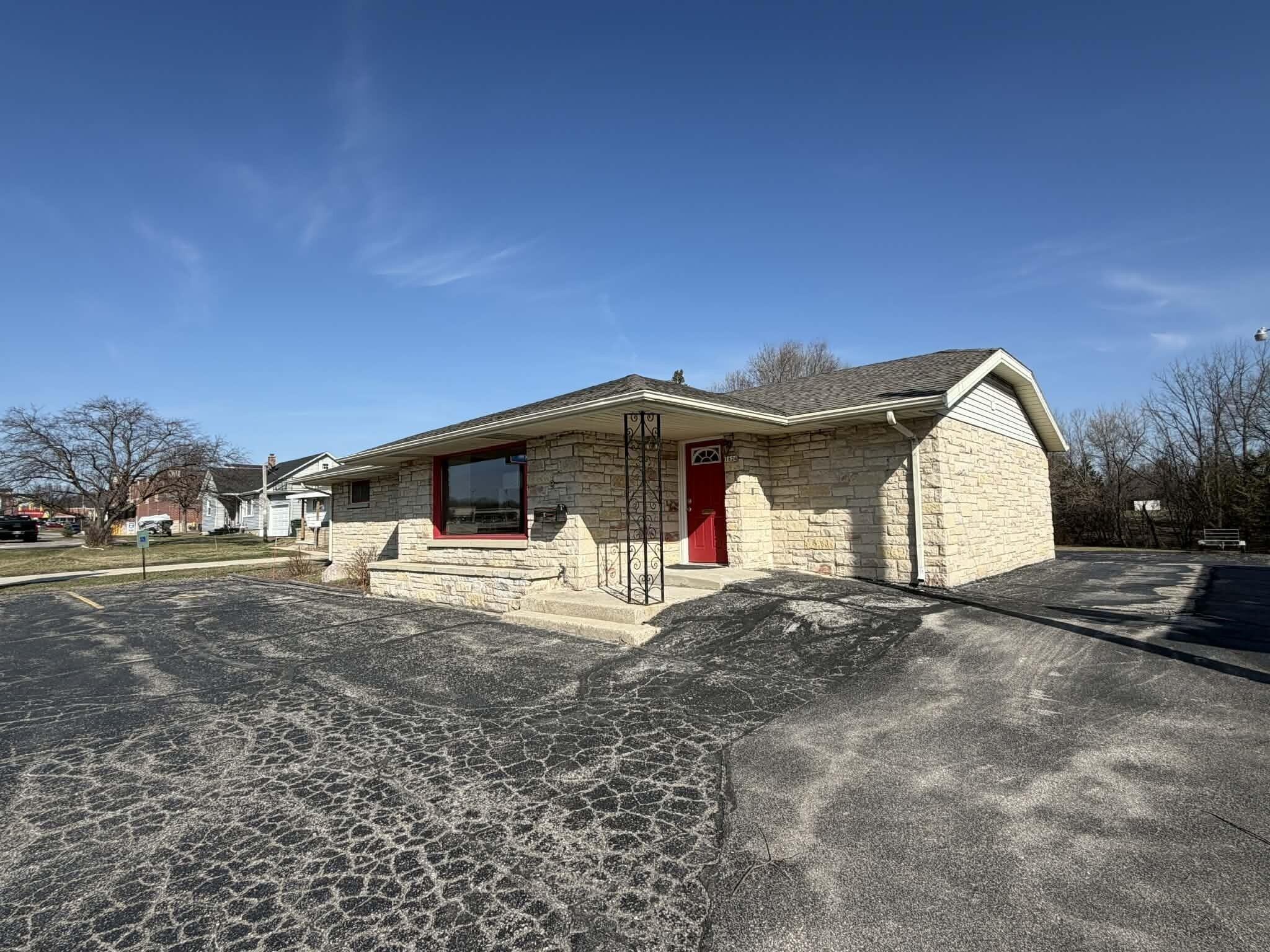 Property Image for 1624 W Washington St