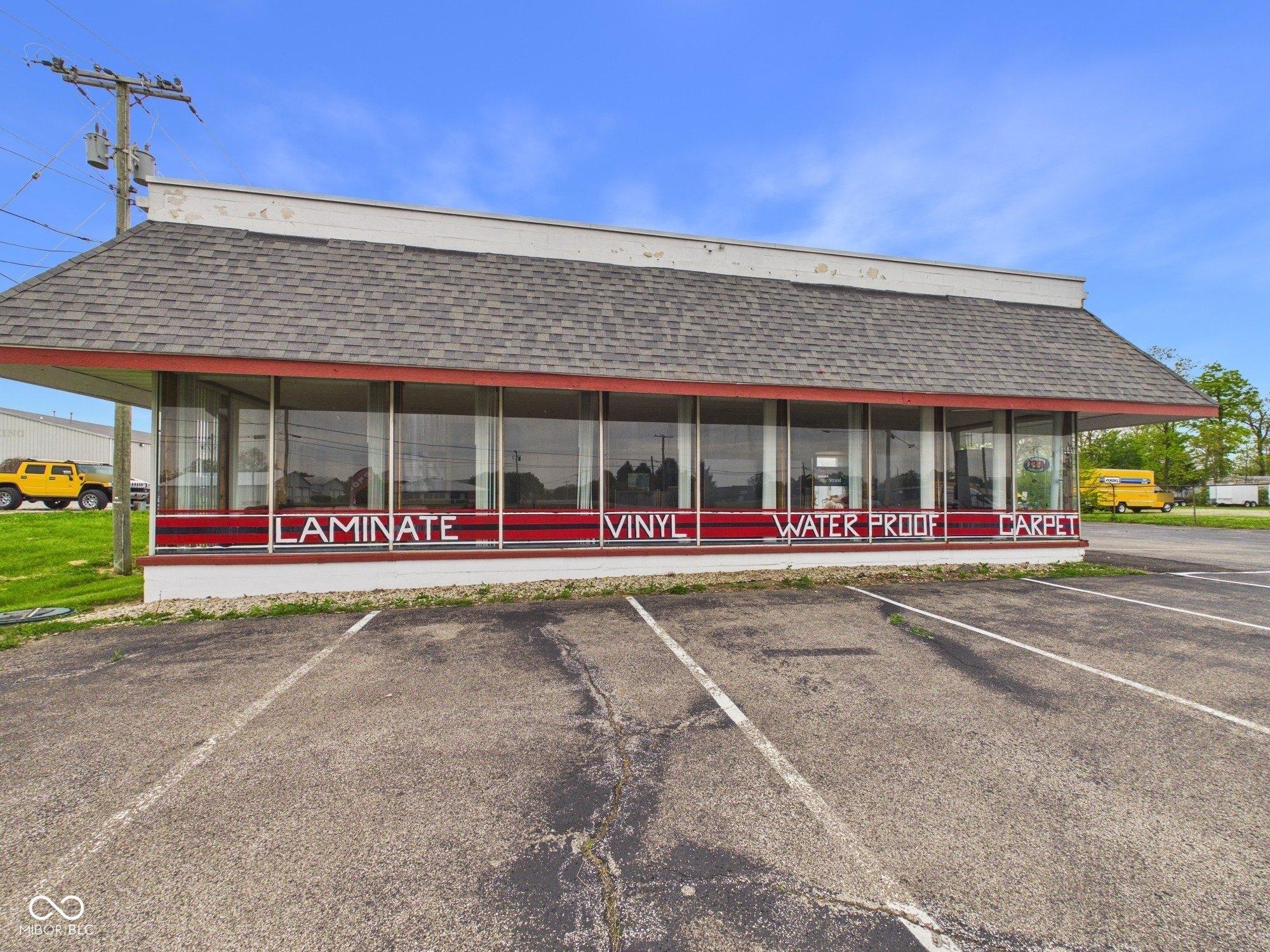 Property Image for 4411 N Broadway Avenue