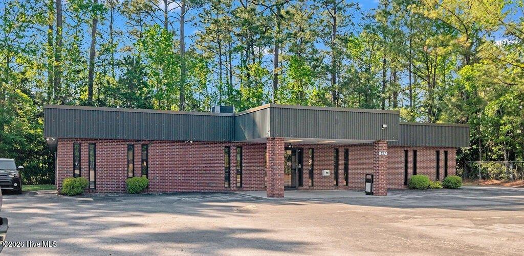 Property Image for 231 Memorial Drive