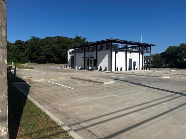 Property Image for 927 S Main Street