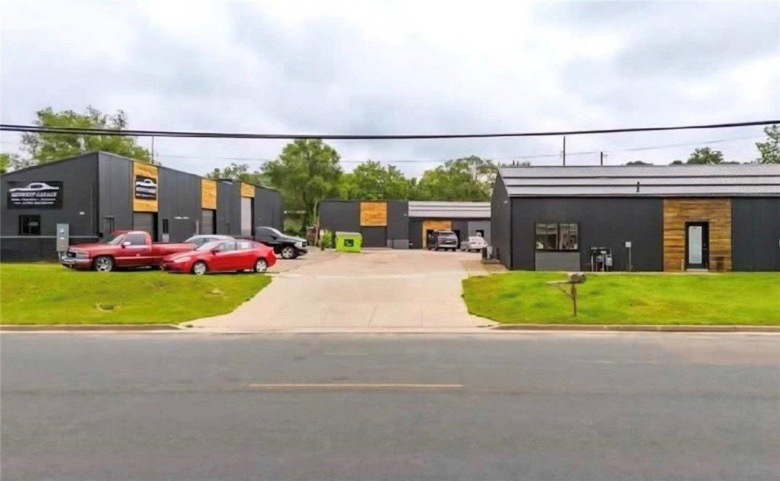 Property Image for 1025 Starr Avenue