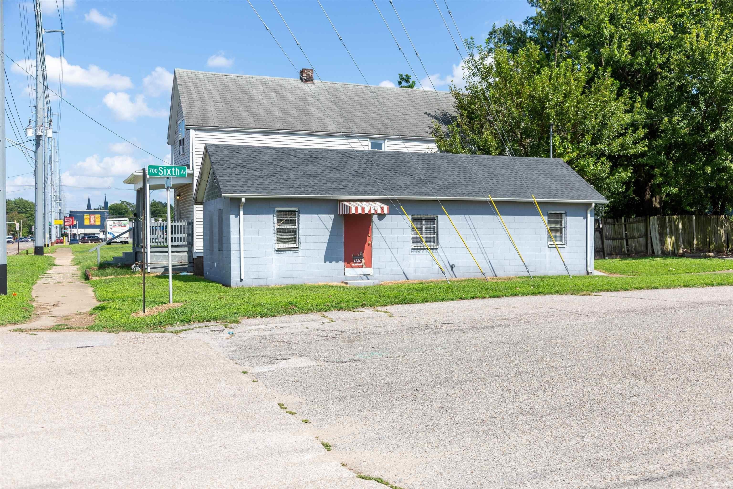 Property Image for 1330 W Columbia Street