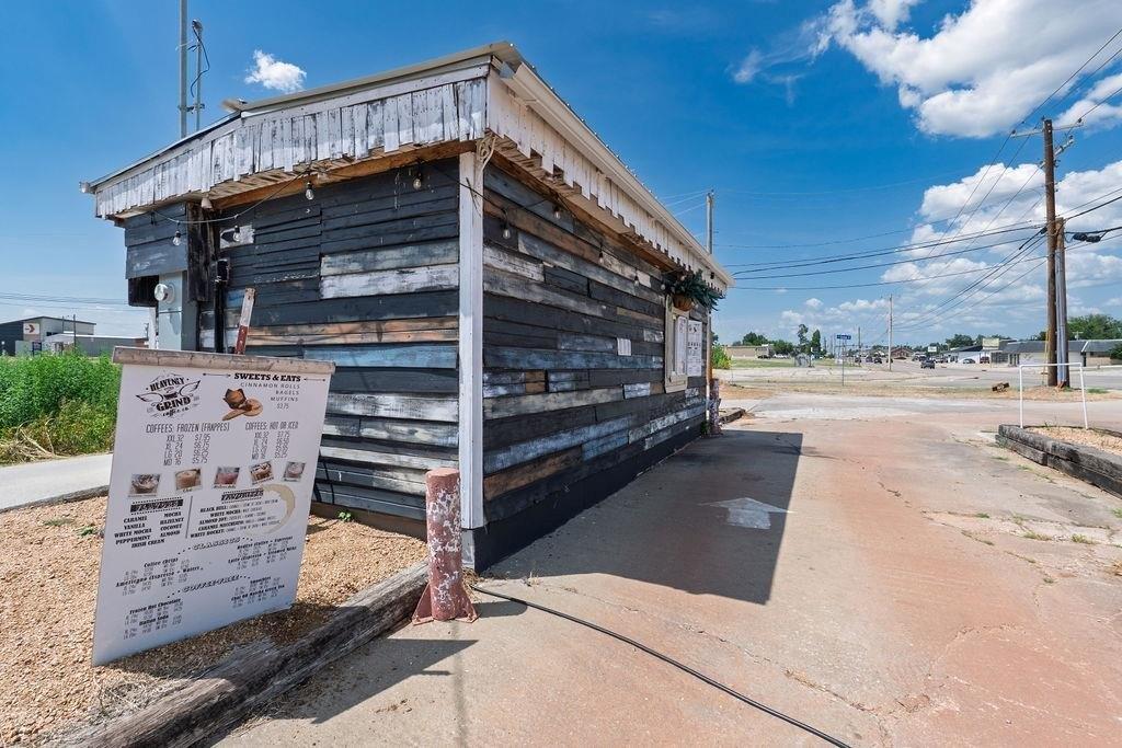 Property Image for 1836 N Kickapoo Avenue