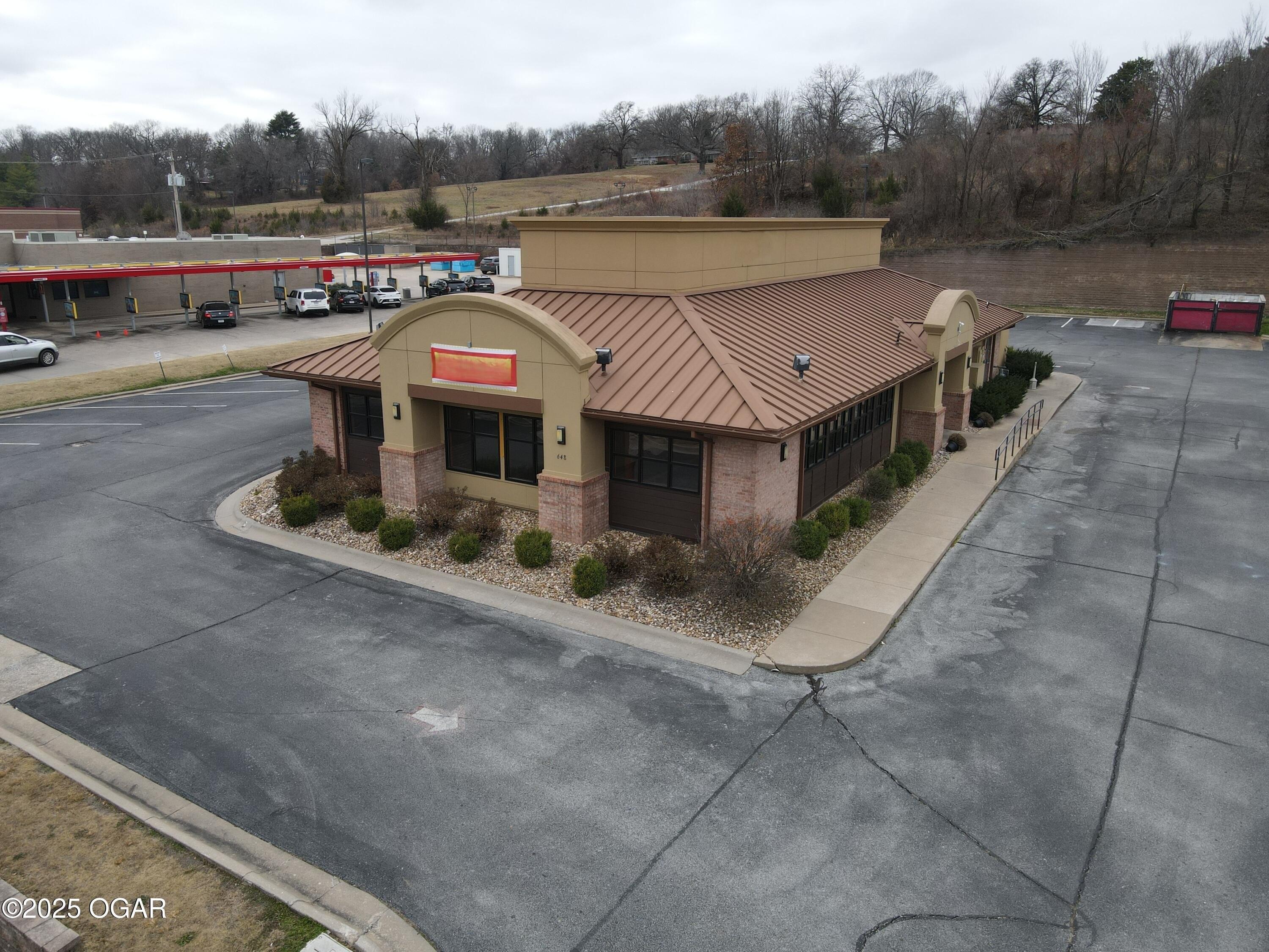 Property Image for 648 S Neosho Boulevard