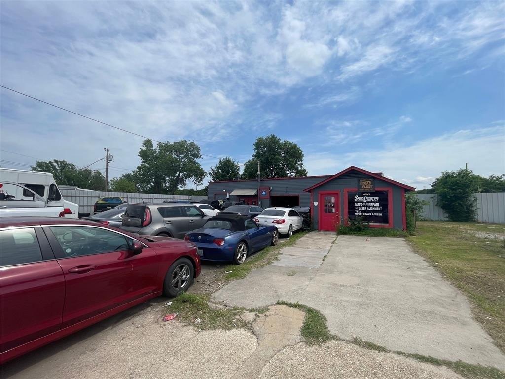 Property Image for 1006 W 6th Street