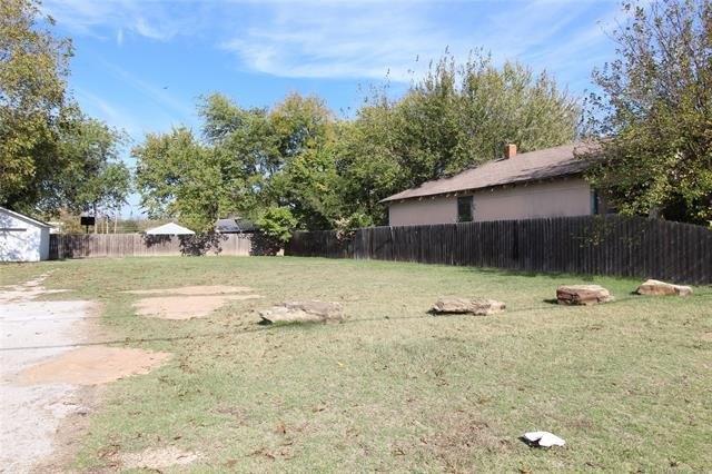 Property Image for 1013 W Main
