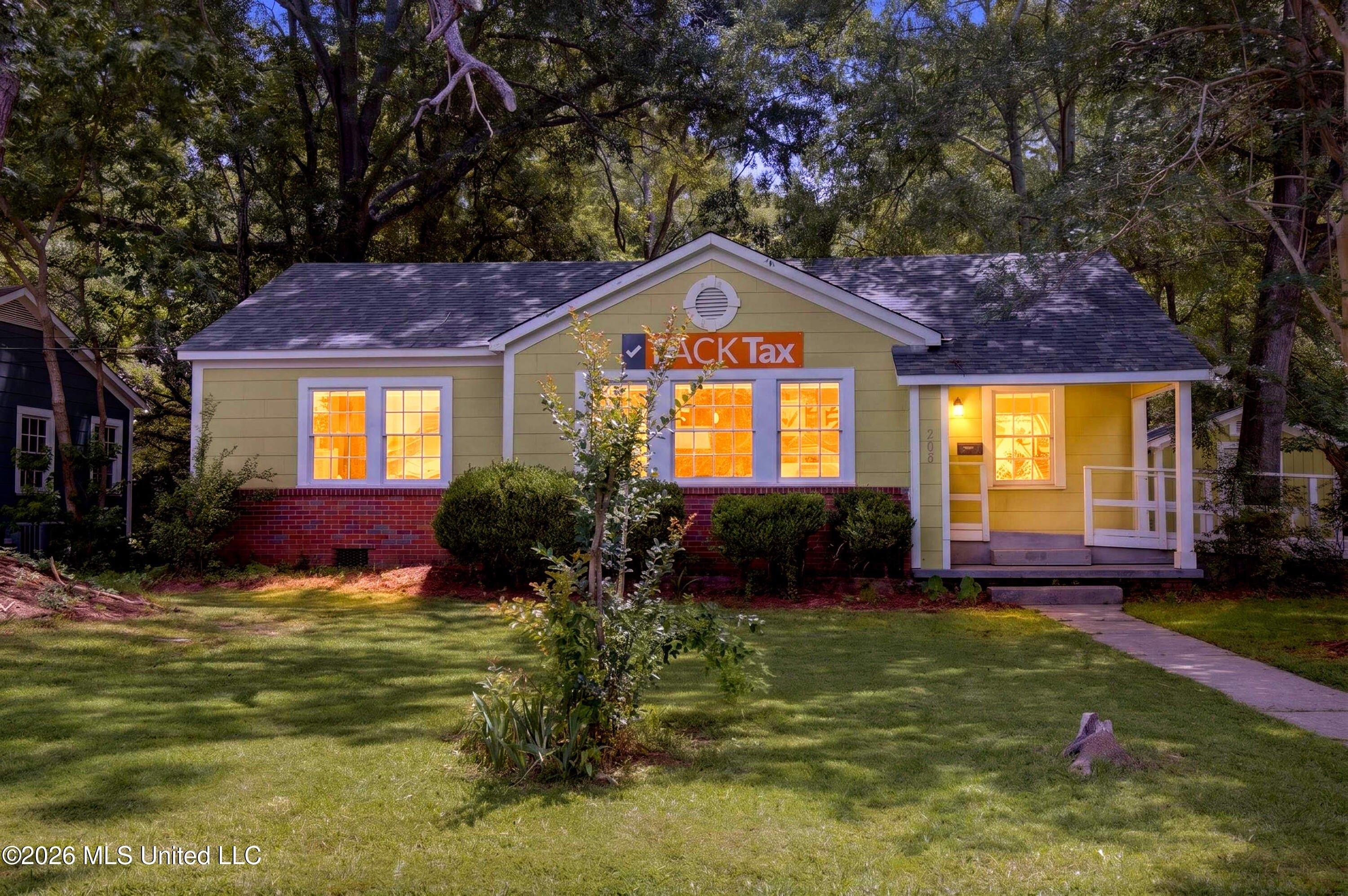 Property Image for 208 S 25th Avenue