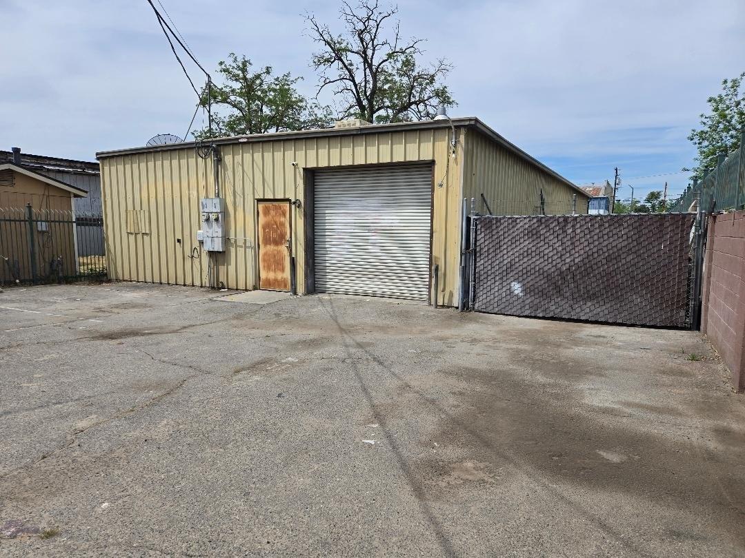 Property Image for 242 E Lewis Avenue