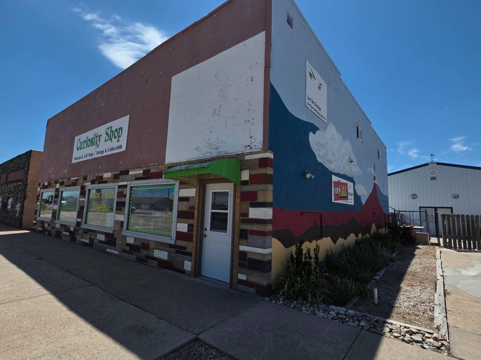 Property Image for 1011 W 3rd Street