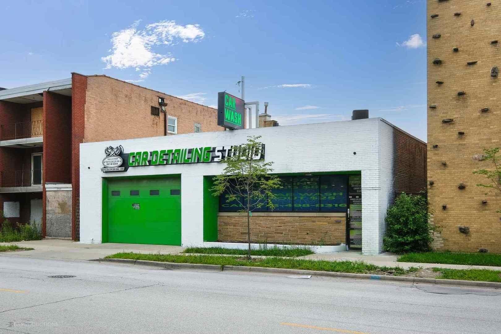 Property Image for 7737 S KEDZIE Avenue 7739