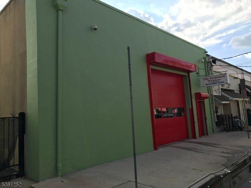 Property Image for 68 Garden St