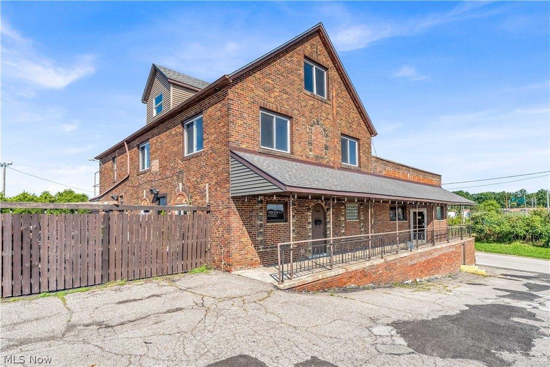 Property Image for 1080 E 260th Street