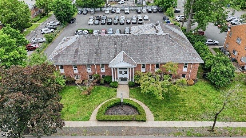 Property Image for 1024 Park Ave