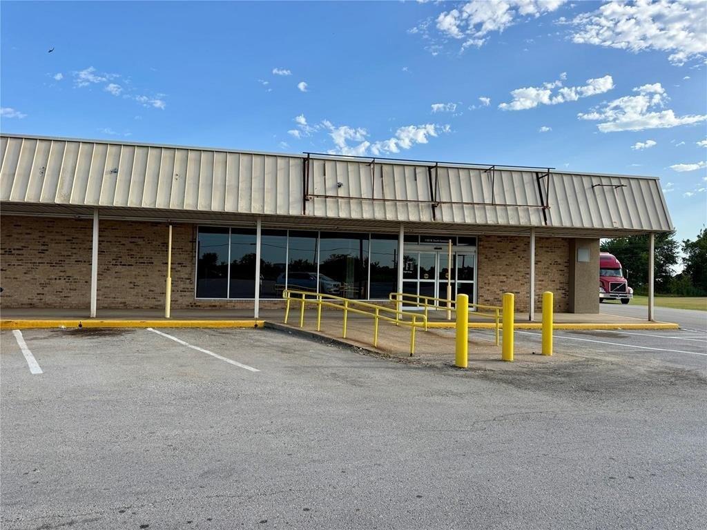Property Image for 1105 Commerce St