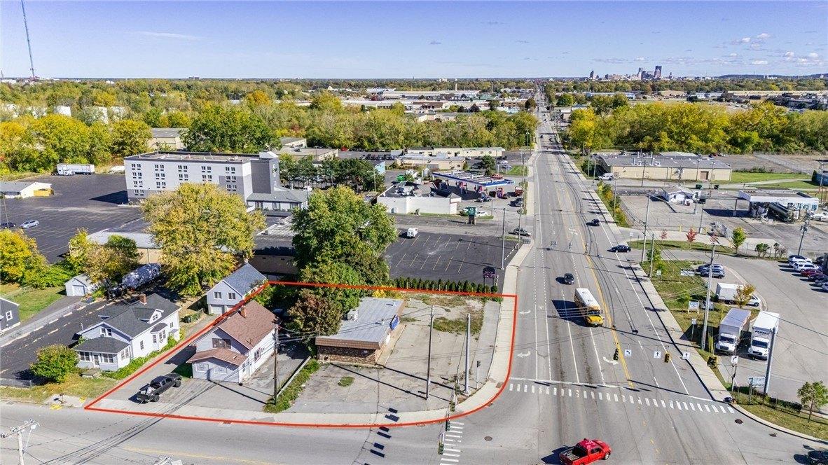 Property Image for 2032 Lyell Avenue