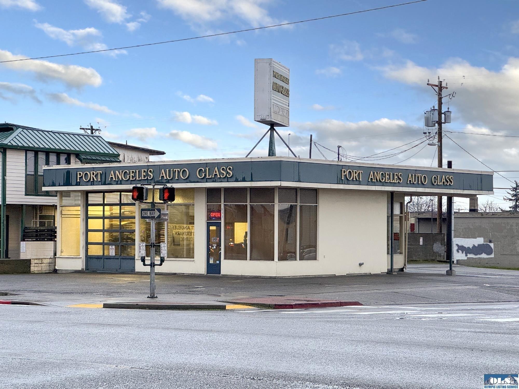 Property Image for 833 E 1st Street