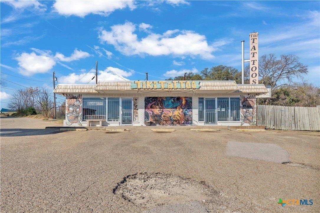 Property Image for 1400 E Veterans Memorial Boulevard