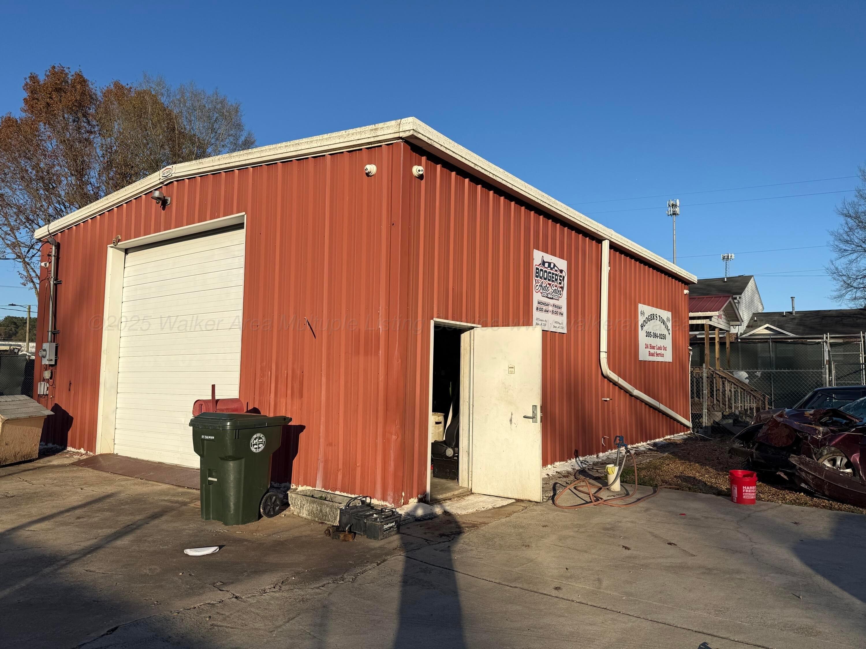 Property Image for 2211 COMMERCE Ave