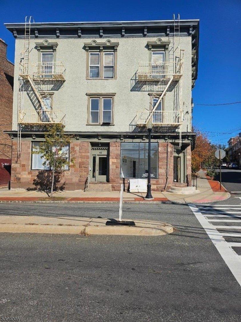 Property Image for 41 Glenridge Ave