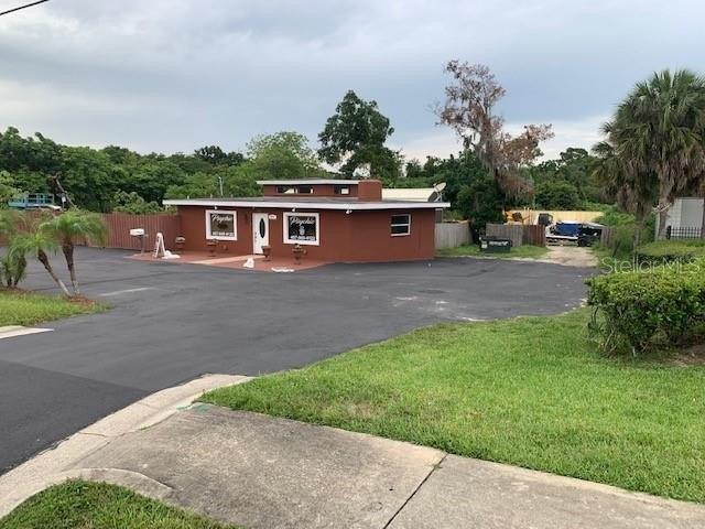 Property Image for 2615 E SEMORAN Boulevard