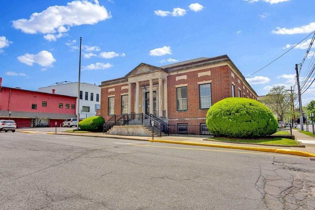 Property Image for 2 Waln St