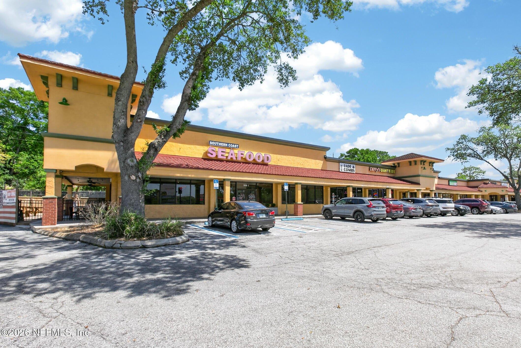 Property Image for 1301 MONUMENT Road 11