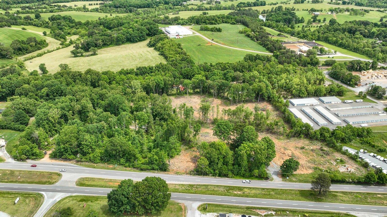 Property Image for 1083 W Lynchburg Salem