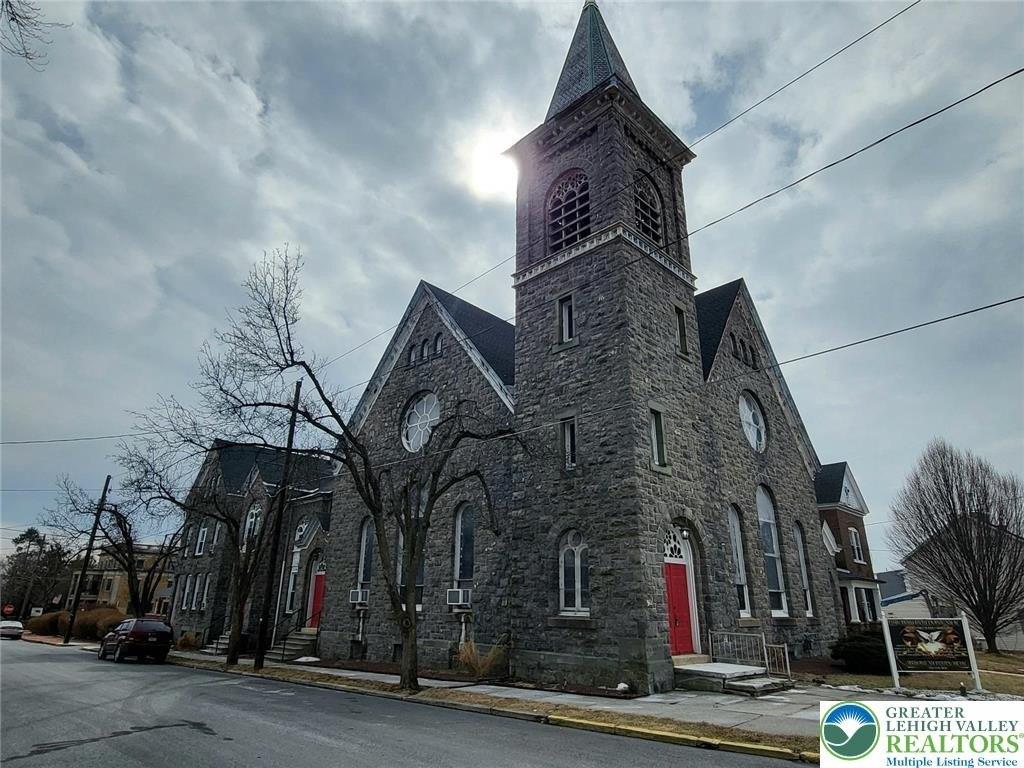Property Image for 429 Walnut Street