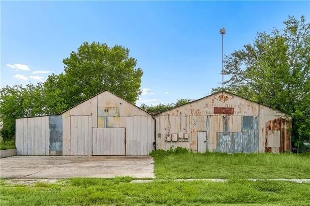 Property Image for 427 BROWN Avenue