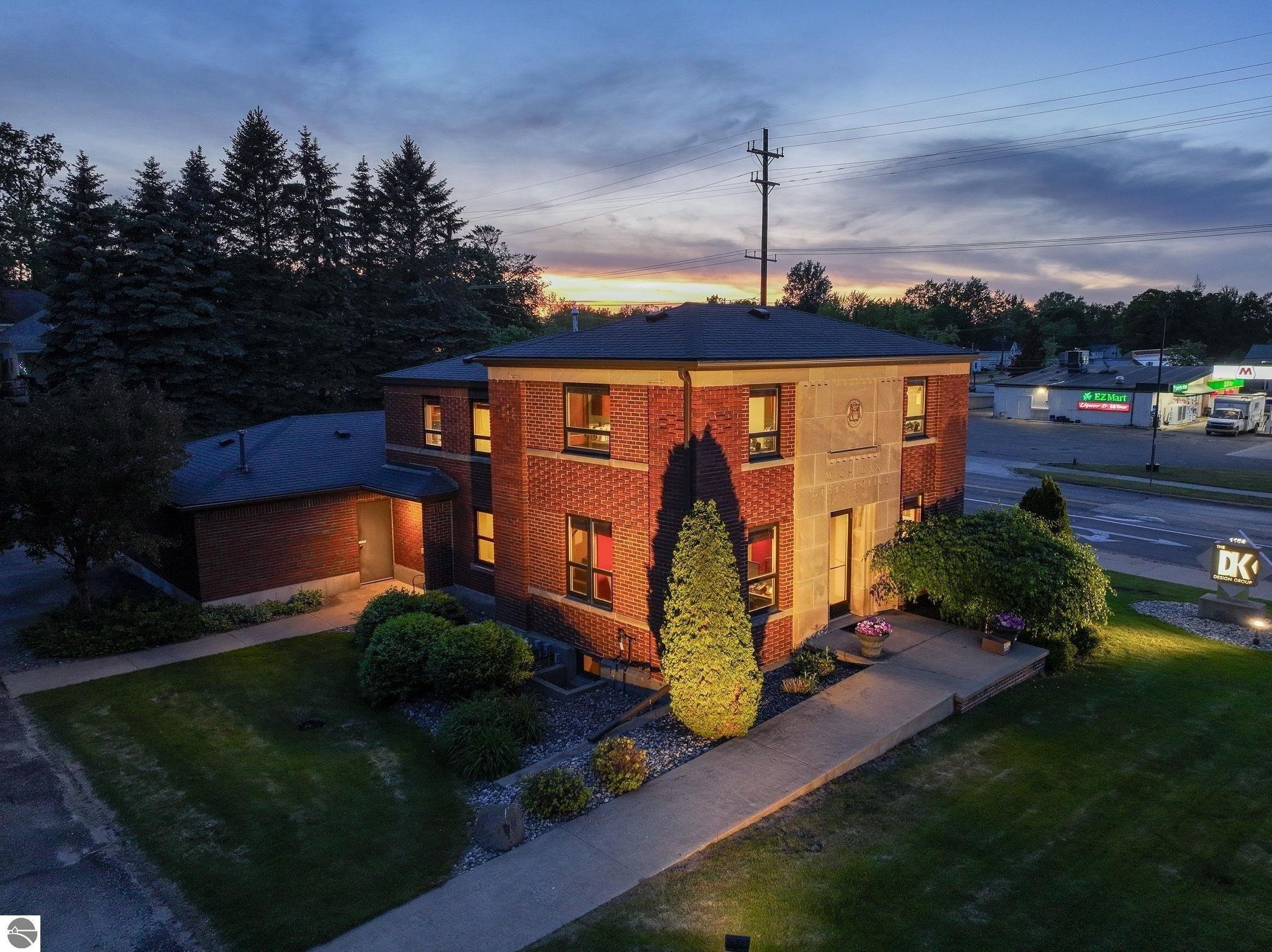 Property Image for 1104 S Mitchell Street